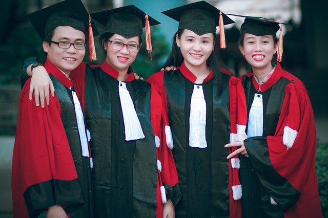 湖南2024年的卫校毕业能当医生的吗