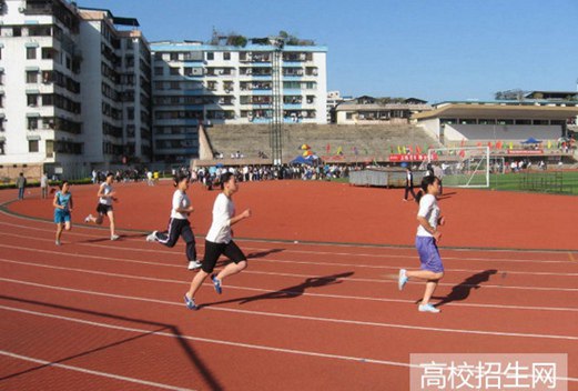 肇庆医学高等专科学校图片