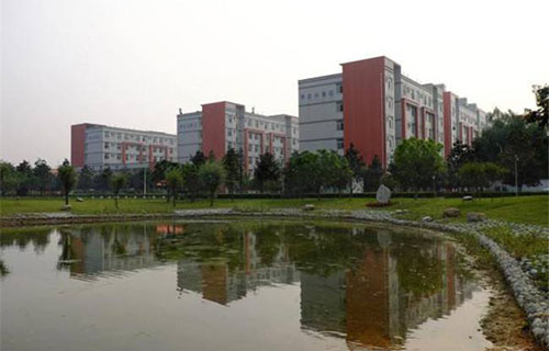 成都铁路工程学校图片