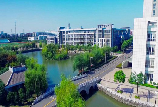 扬州工业职业技术学院图片