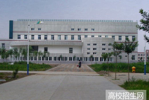 河北民族师范学院图片