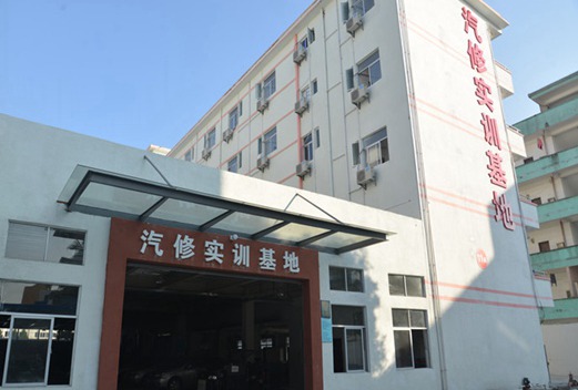 深圳市宝山技工学校图片