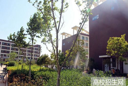 昆明医科大学海源学院图片