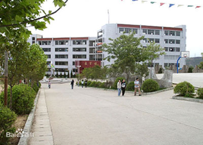 å­¦æ ¡é©¬è·¯