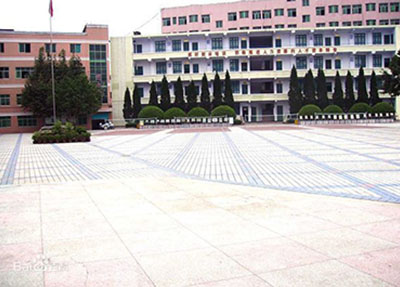 学校建筑.jpg