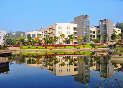 å­¦æ ¡æ¹æ°´é£æ¯