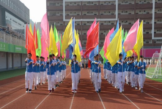 广州东华职业学院图片