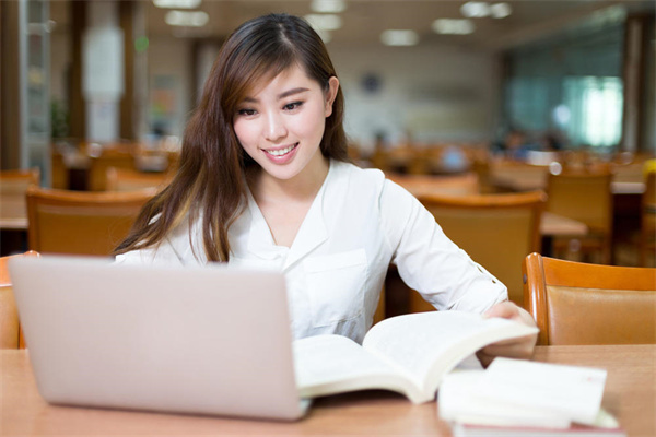 日本留学经济学专业可以选择哪些学校