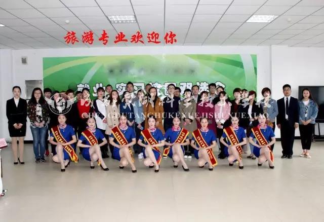 成都棠湖科学技术学校图片