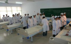 成都护理学校新生入学时要注意些什么