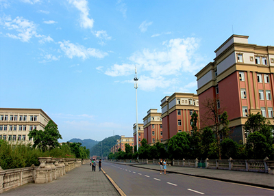 åå·èåç»æµå­¦æ ¡