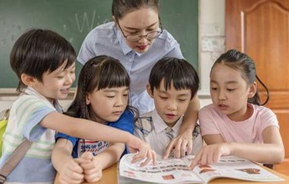 幼师学校教育：怎么才能做一个合格的幼师图片