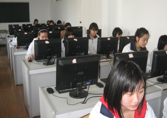 武汉同济卫校2020年报名条件、招生对象