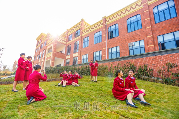 成都东星航空旅游专修学院新校区--校园美景