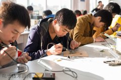  2024年重庆市秀山职教中心电子技术应用专业介绍