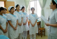 在重庆护理专业学校学习口腔专业拿到手