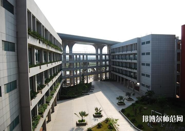 华侨师范大学厦门校区招生办联系电话