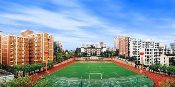 学校先后与西南农业大学,重庆工商大学,渝西学院实行了联合办学,几年