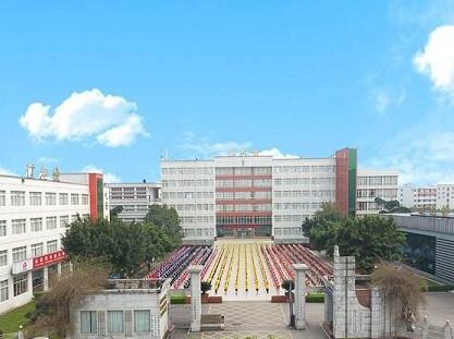 乐山市计算机学校2020年招生简章_乐山市计算机学校好不好?