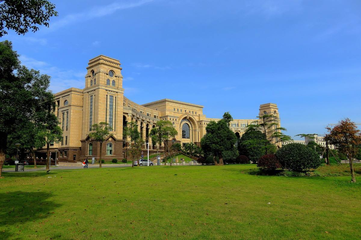 å¤æ¦å¤§å­¦(fudan university),ç®ç§°